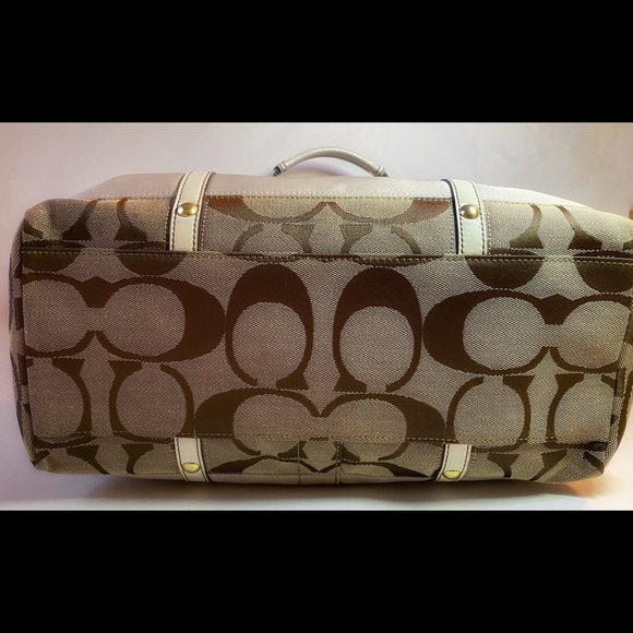 Coach Beige Signature Boston Handbag with Dust Bag - Picture 2 of 5